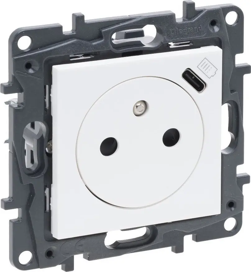 Plugger, stikkontakter, adaptere + Legrand + 863138
