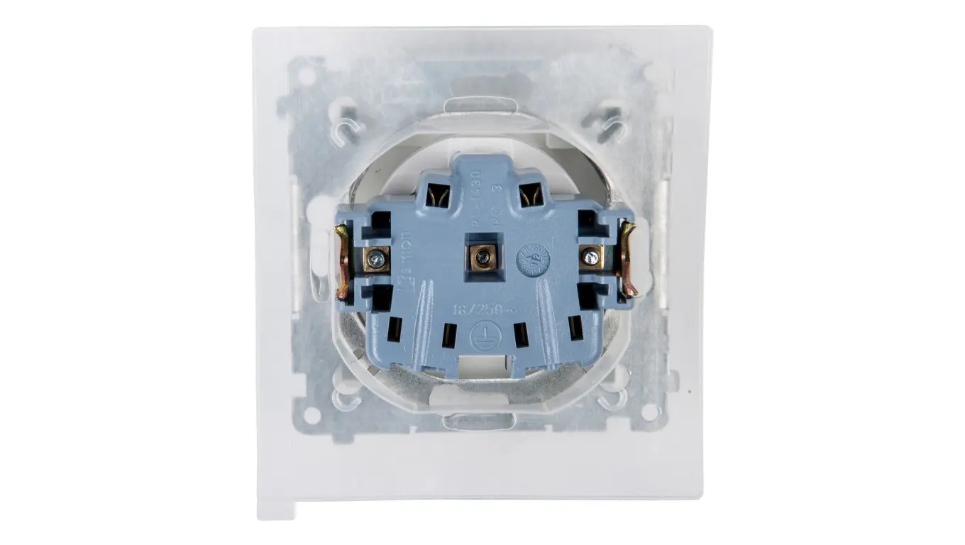 Plugger, stikkontakter, adaptere + Kontakt-Simon + DGZ1BZ.01/11
