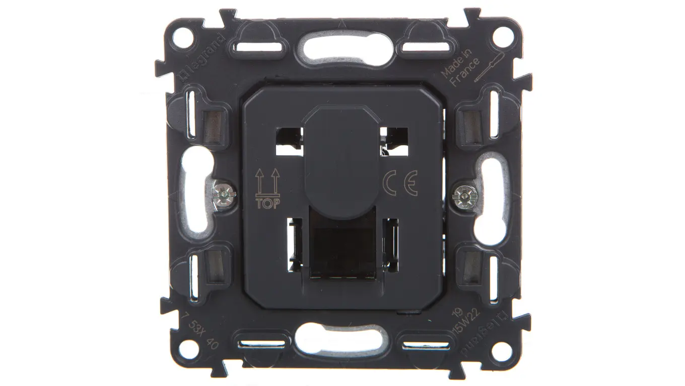 Plugger, stikkontakter, adaptere + Legrand + 753040