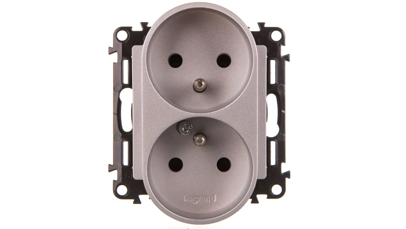 Stik, stikkontakter, adaptere + Legrand + 753390